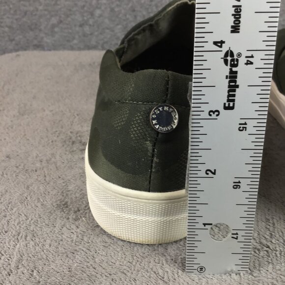 Steve Madden Zayna Dark Green Camo Slip On Platform Sneaker in Size 9.5 - Picture 8 of 9